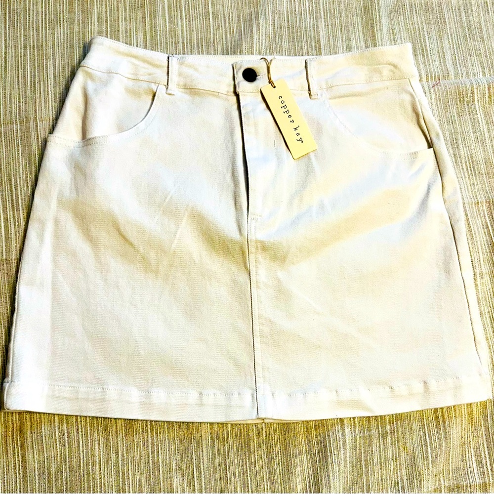 Large White Copper Key Denim Skirt